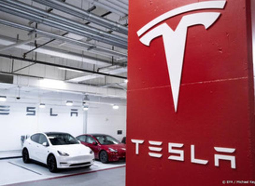 Tesla bouwt auto's met minder chips vanwege tekorten