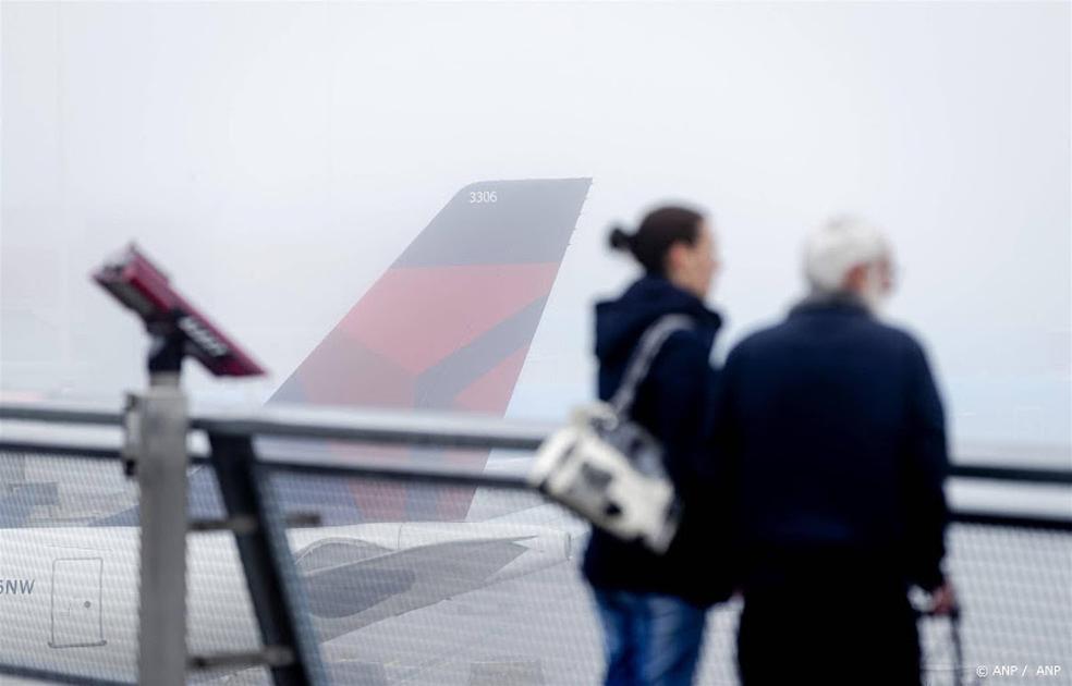 Dichte mist: tientallen vluchten geannuleerd op Schiphol