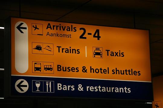 Aantal reizigers Schiphol vorig jaar verdubbeld, maar wel minder dan voor corona