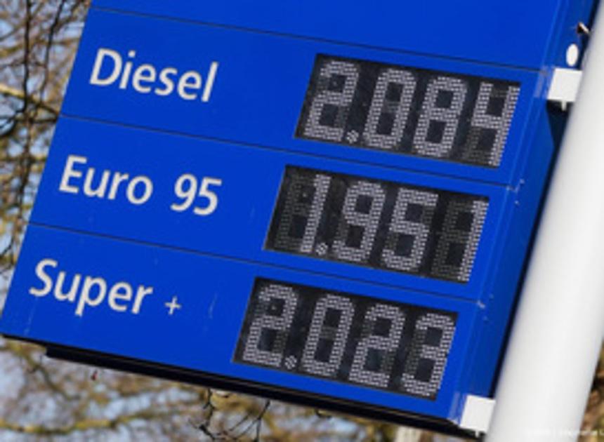 Nederland is 1 van de 10 landen in EU waar benzine duurder is dan diesel