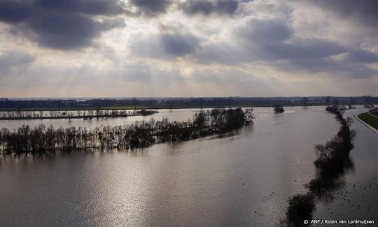 Waterschap Rivierenland laat peil in veel wateren zakken