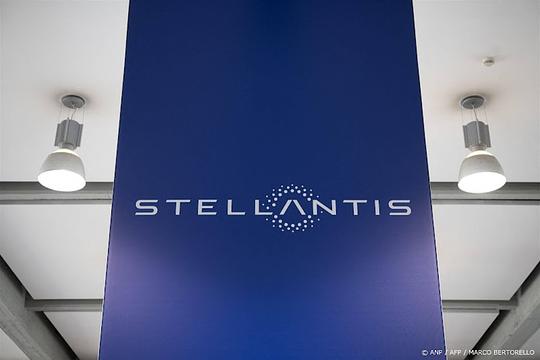 Flinke winstdaling Stellantis: weinig verbetering verwacht in 2025