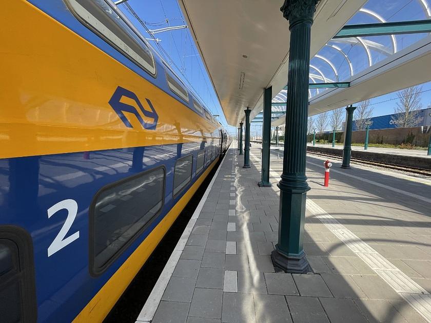 Kans op zitplaats in trein NS groeit gemiddeld met 3 procent