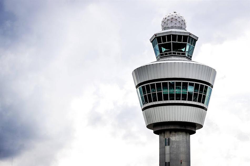 Omwonenden Schiphol staan voor de verandering eens naast de Staat