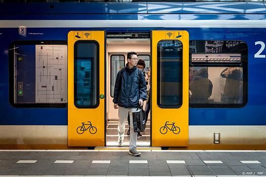 Staatssecretaris Heijnen ziet graag schonere treinen