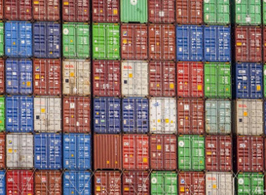 Containers met bestemming Rusland staan vast in Rotterdamse haven