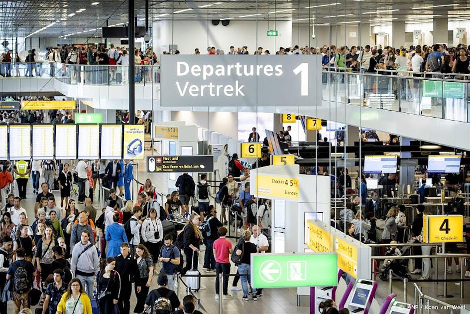 Vanaf Schiphol vertrekken komende zomer 25% meer reizigers