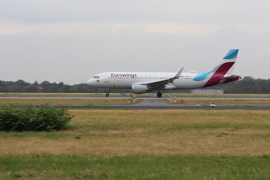 Bijna helft van de vluchten met Eurowings geschrapt door staking