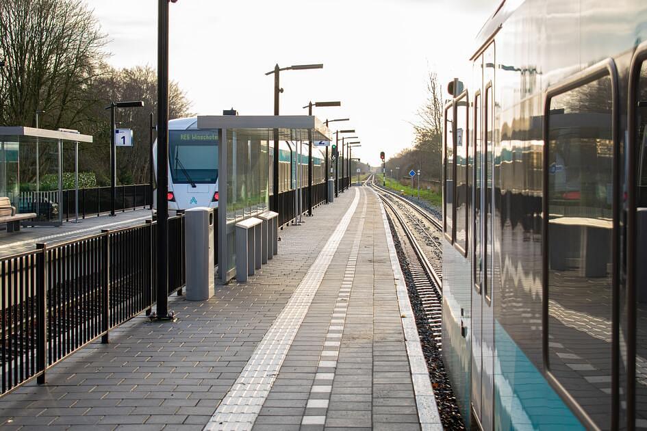 Arriva plant treinroutes Leeuwarden-Zwolle en Groningen-Zwolle