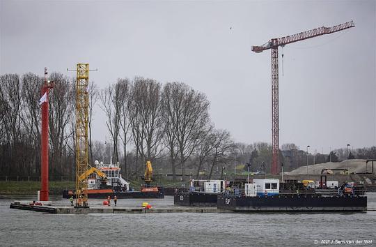 Nieuwe Waterweg opnieuw open voor scheepvaart nadat werkzaamheden waren uitgelopen