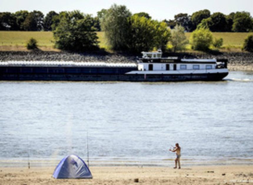 Het waterpeil van de Rijn zakt deze week tot kritiek niveau