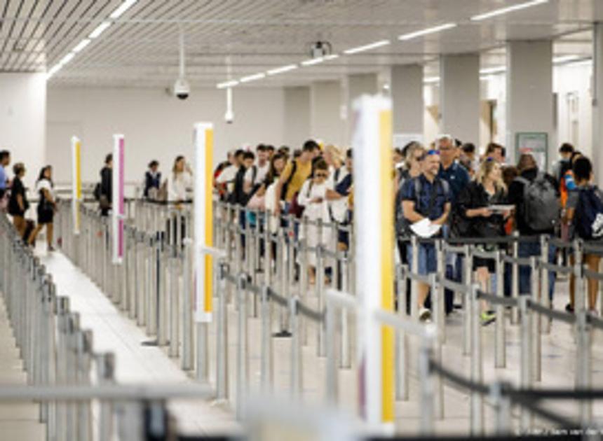 Rustige zondag op Schiphol na drukke en chaotische zaterdag 