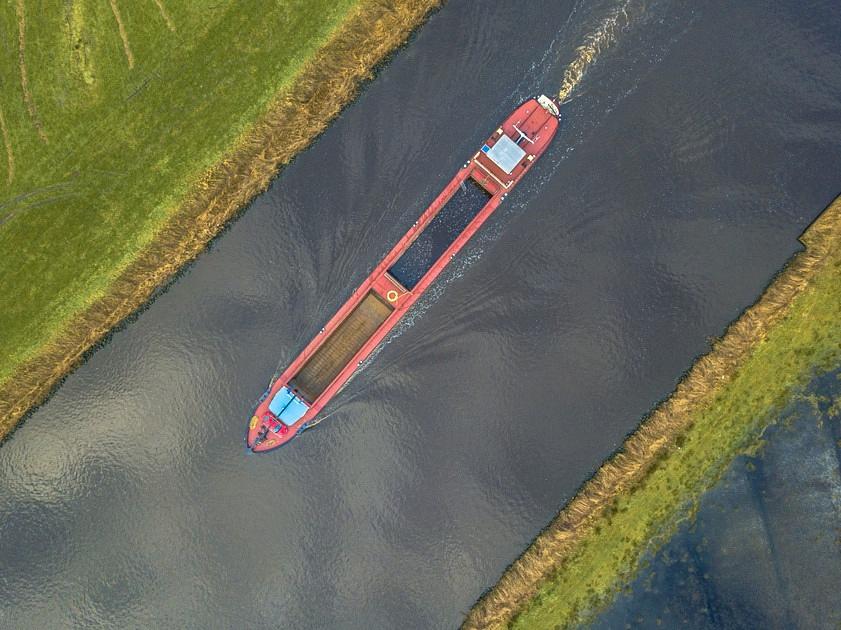 A0-emissielabel voor eerste binnenvaartschip dat op waterstof vaart