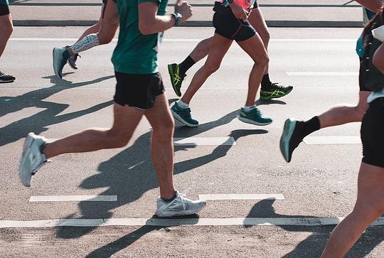 Marathon van Enschede: NS zet zondag extra treinen in