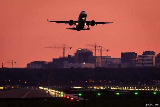 IATA: wereldwijde luchtvaartindustrie zal in 2024 recordaantal passagiers vervoeren