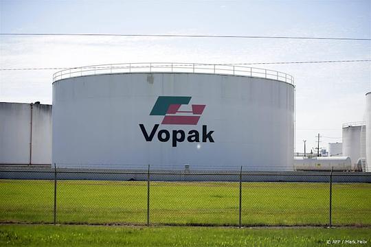 Tankopslagbedrijf Vopak verkoopt drie terminals in haven van Rotterdam