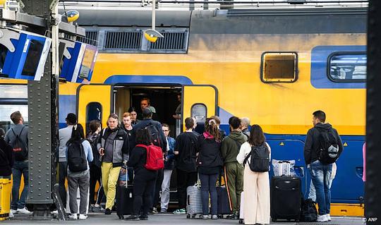 NS overweegt treinkaartjes volgend jaar flink duurder te maken