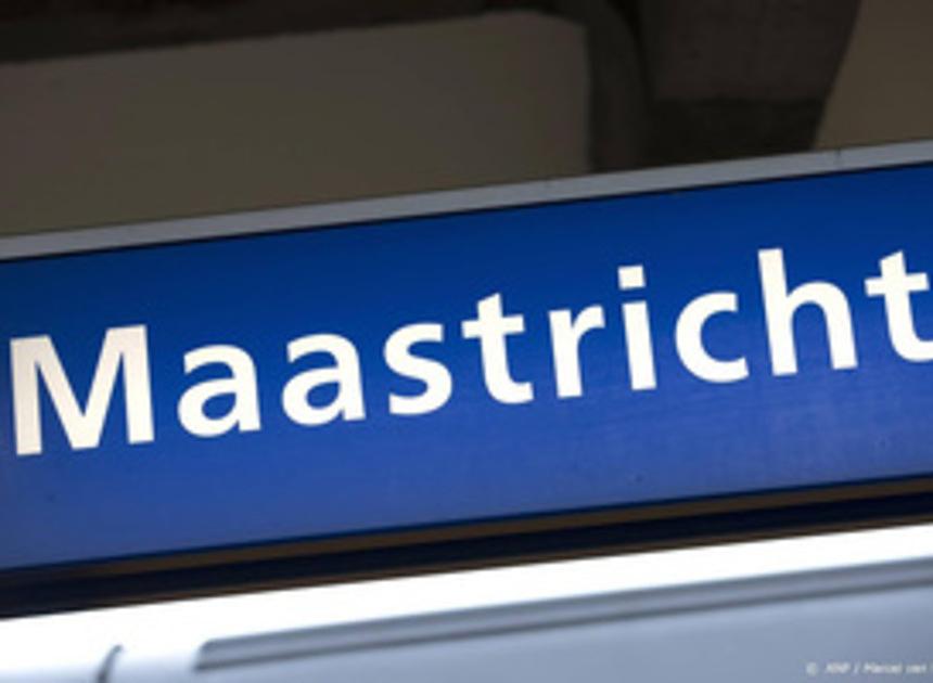 Geen treinen tussen Maastricht en Sittard vanwege dijkdoorbraak