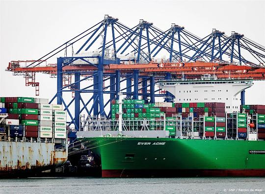 Nog geen herstel van overslag in haven Rotterdam