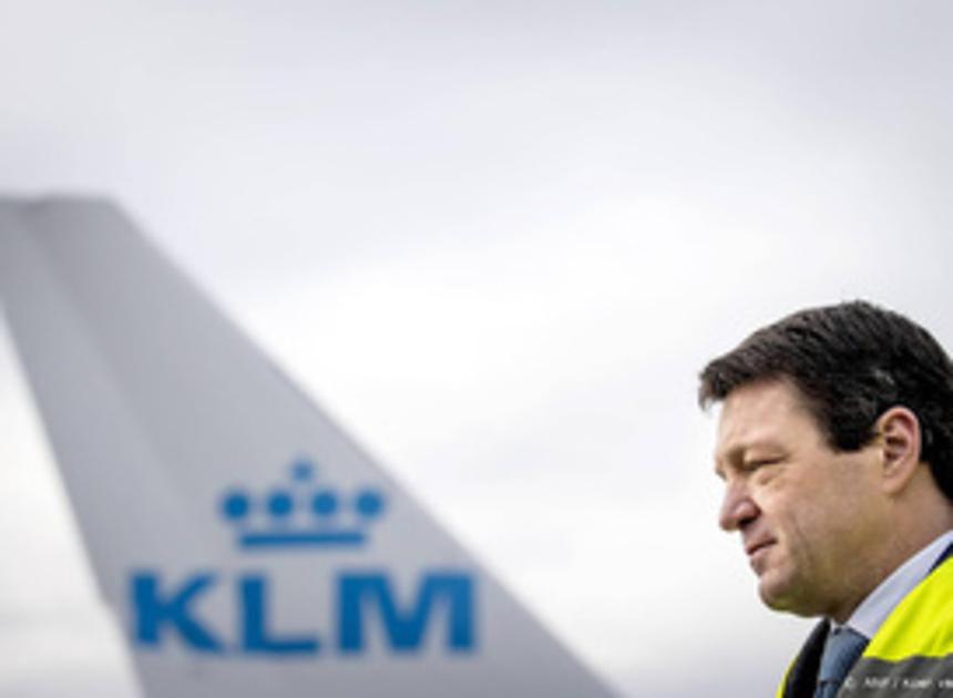 Salaris KLM-topman bijna helft lager dan voor corona