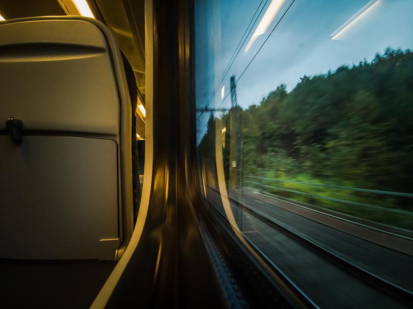 Paniek in bloedhete, stilstaande trein vol Vierdaagsevierders