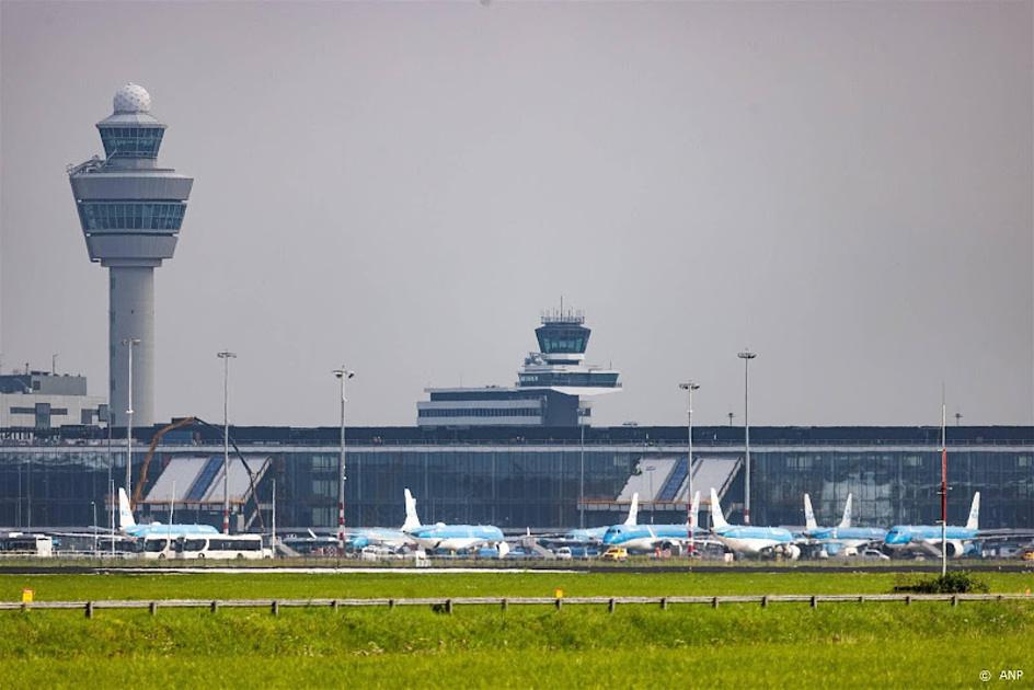 Gemeente Amsterdam teleurgesteld over opschorten besluit krimp Schiphol