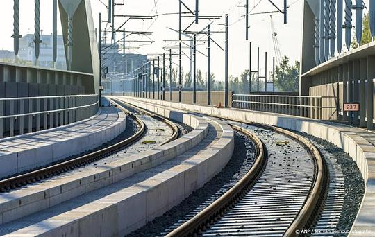 Bijna honderd miljoen voor elektrificeren twee dieselspoorlijnen in Overijssel en Gelderland