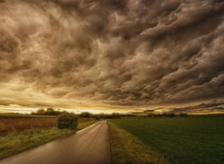 Ga je op de weg? Let dan op in Zuid-Holland en Zeeland: code geel