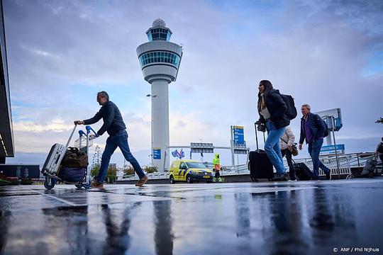 Plan van Schiphol en bagageafhandelaren om werk lichter te maken