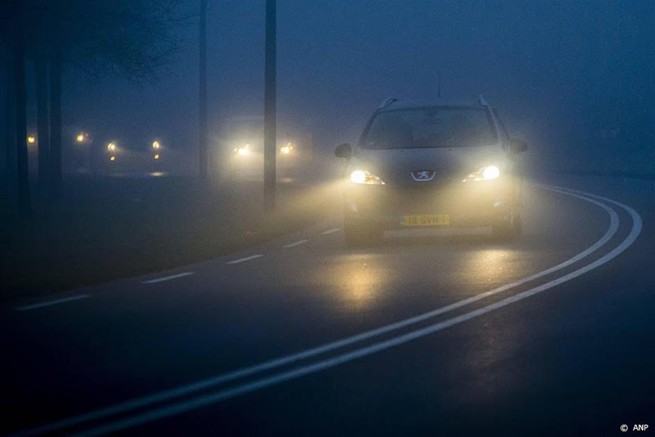 KNMI kondigt code geel af vanwege gladheid en dichte mist