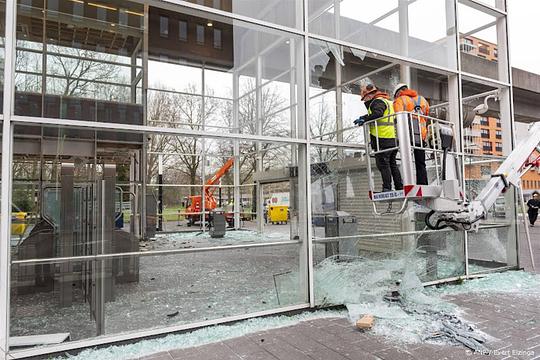 Alleen op vier grootste stations kan nog gepind worden