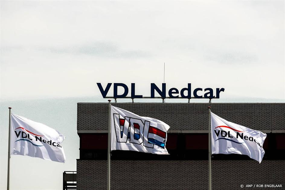 Werknemers autofabriek VDL Nedcar staken dinsdag opnieuw