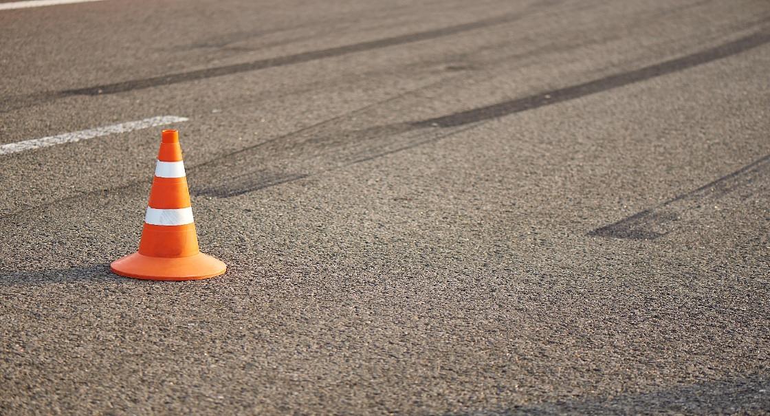 Eemshavenweg in Groningen tijdje gesloten geweest in verband met gevaarlijk modderspoor