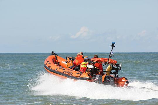 KNRM op water