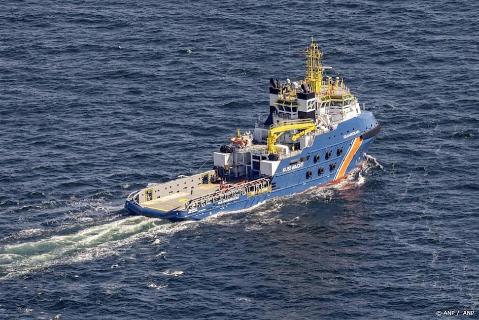 Kustwacht onderschept zeilschip op Noordzee: mogelijk mensensmokkel