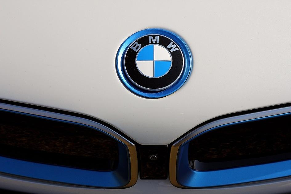 BMW verkoopt minder auto's, verkoop elektrisch verdubbeld