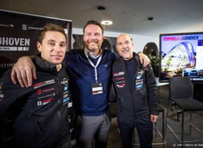 Cabaretier Rob Kamphues ook kritisch op Formule 1 in theatershow 