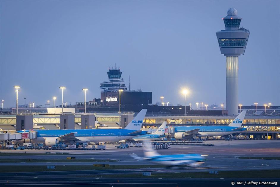 Nederlanders vliegen in meivakantie liever niet vanaf Schiphol