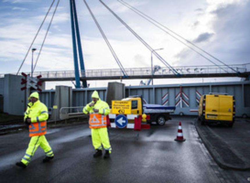 Haven Delfzijl sinds dinsdagavond dicht om hoogwater