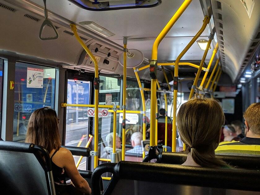 Busvervoerder Qbuzz krijgt wederom een boete van een provincie