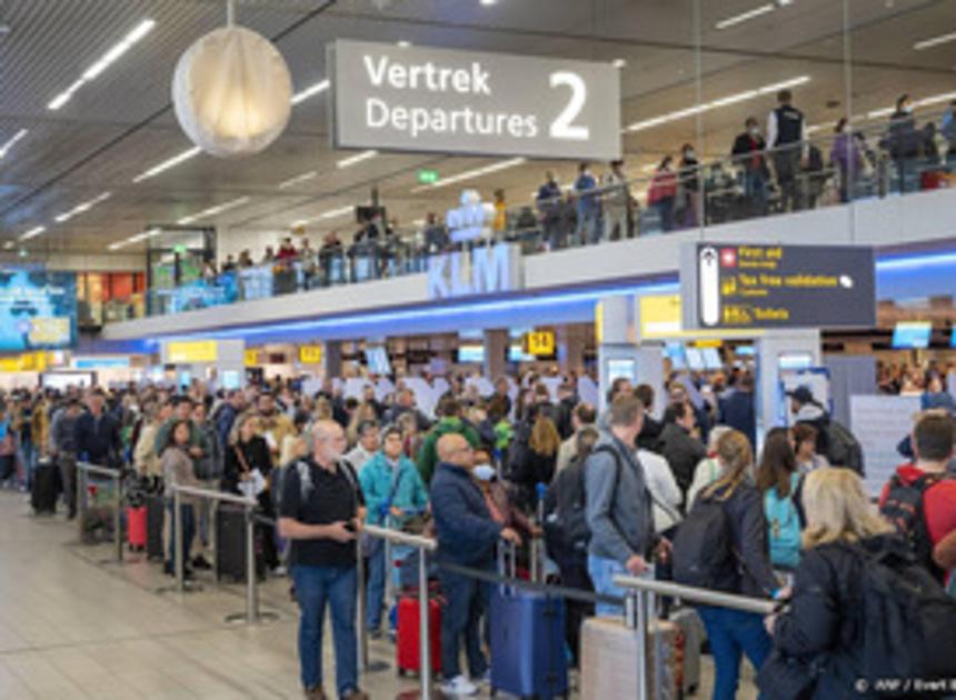 Omwonenden stellen dat chaos Schiphol is ontstaan door hubfunctie 