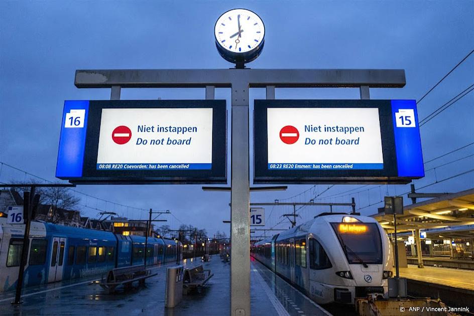 Geen treinen van Arriva op Vechtdallijnen door staking streekvervoer