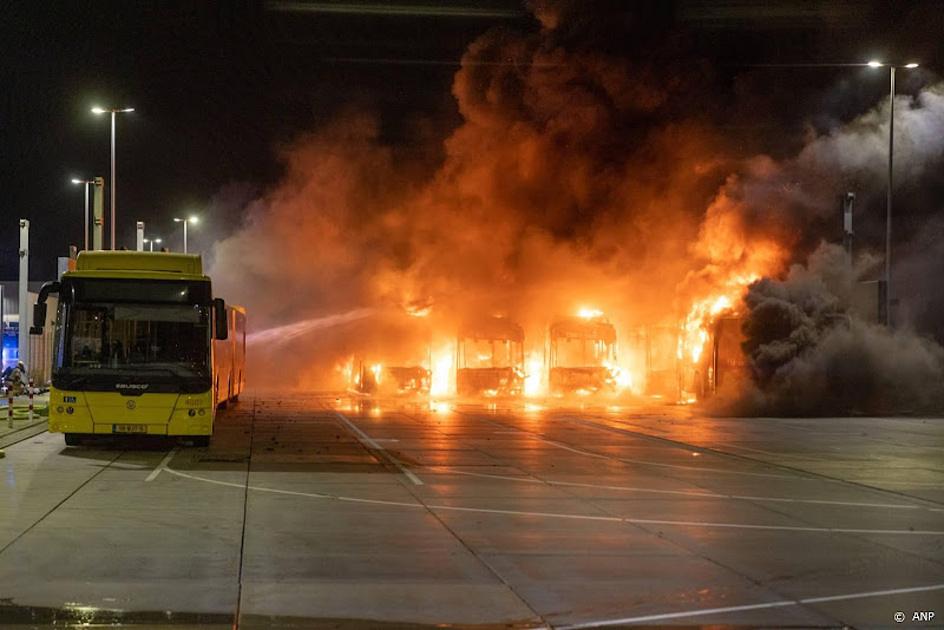 Flinke schade en uitval buslijnen door brand in busstalling Utrecht