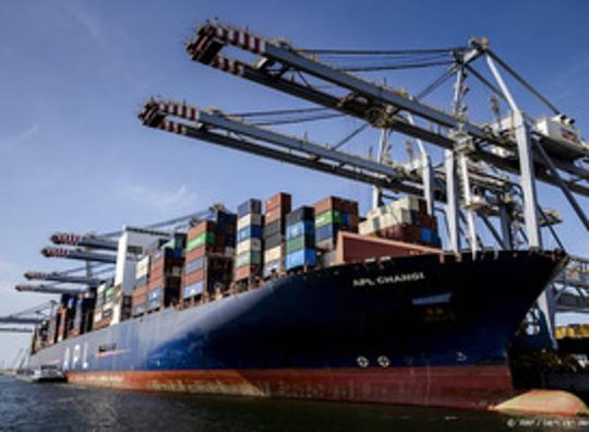 Via Rotterdamse haven iets meer goederen vervoer dan jaar eerder