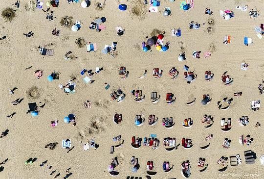 Drukte op wegen naar kust door recreatieverkeer