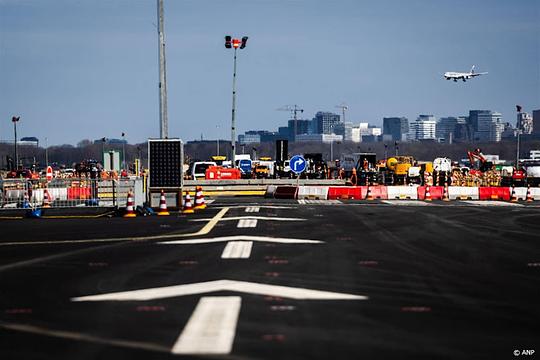 Kaagbaan op Schiphol na weken onderhoud weer open