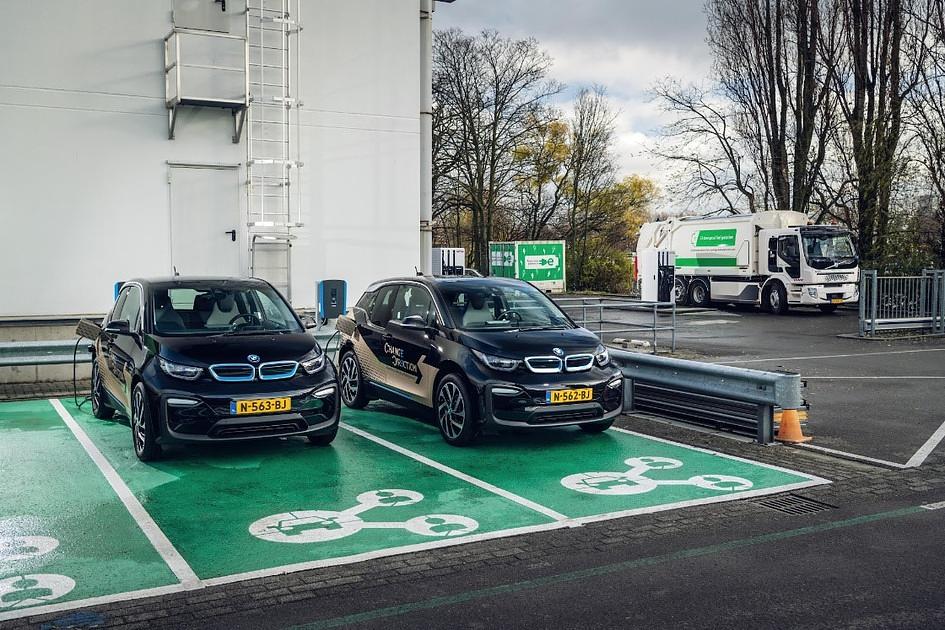Rotterdam onttrekt stroom uit elektrische auto’s in zoektocht naar vermogen