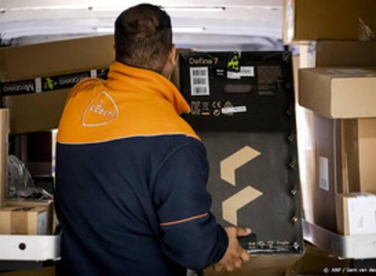 PostNL bezorgde eind 2021 minder pakketten door logistieke problemen