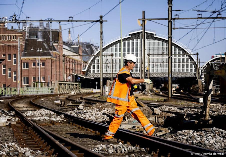 Tientallen miljoenen euro's voor spoor en binnenvaart Nederland