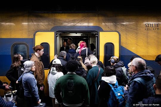 ANVR bezorgd over 'instabiele' treinverbinding Schiphol